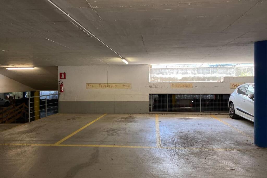 Grosse Wohnung Mit Garagenparkplatz Fiè Eksteriør bilde